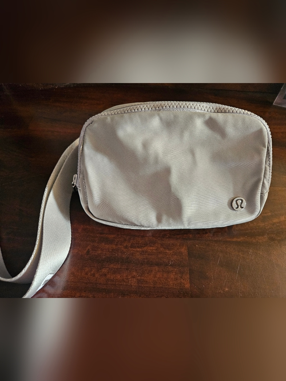 Lululemon Everywhere Belt Bag Gray/Silver 1L, Like New